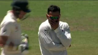 प्रैक्टिस मैच में विराट कोहली ने झटका पहला विकेट, दी अजीब प्रतिक्रिया